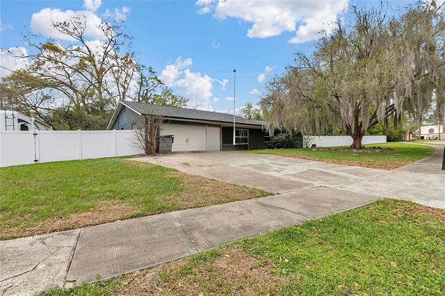 1152 SE 42ND AVENUE, Ocala, FL 34471