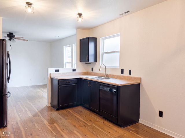 949 Colonial Way, Franklin, IN 46131