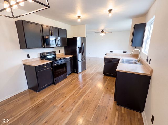 949 Colonial Way, Franklin, IN 46131