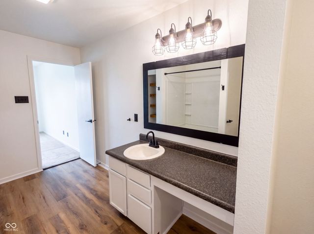 949 Colonial Way, Franklin, IN 46131