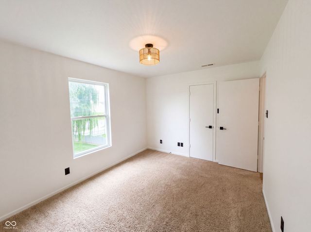 949 Colonial Way, Franklin, IN 46131