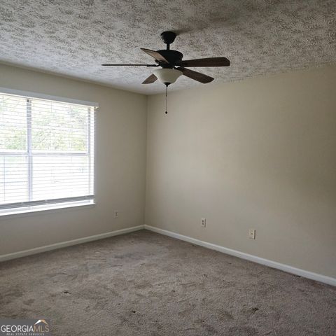 5906 Summerglen Lane, College Park, GA 30349
