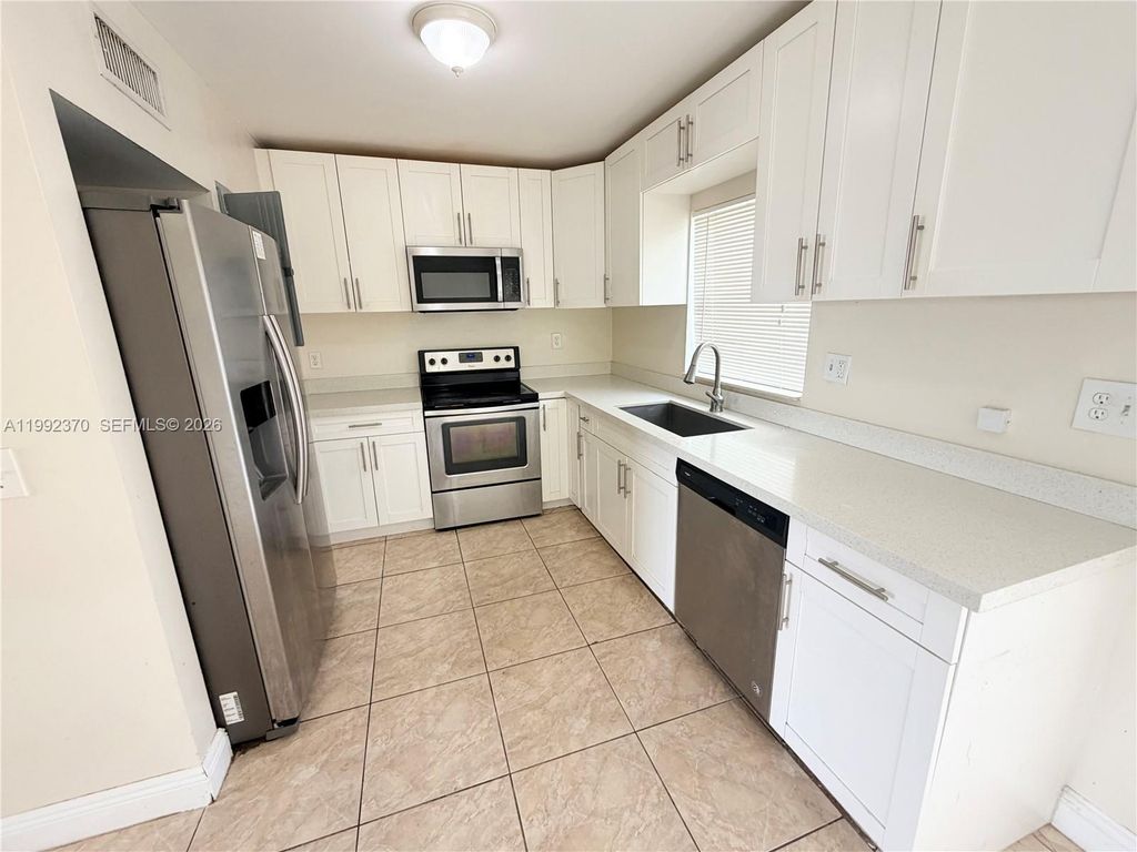 7505 Kimberly Blvd 125, North Lauderdale, FL 33068