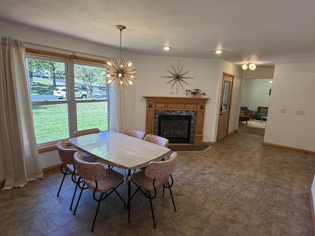 5533 Main Street, Mcfarland, WI 53558