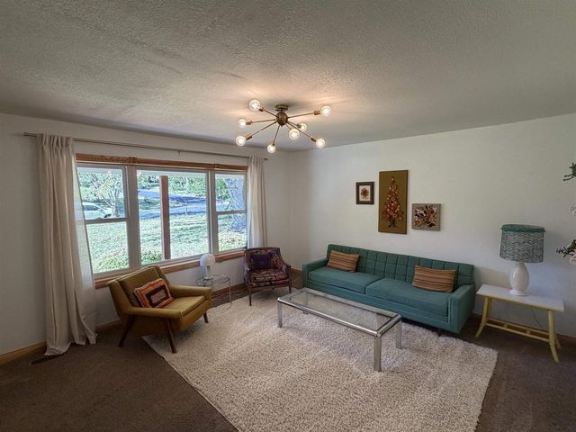 5533 Main Street, Mcfarland, WI 53558