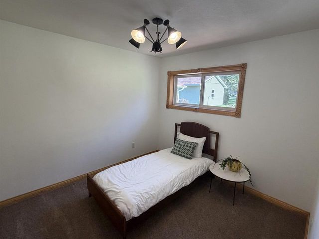 5533 Main Street, Mcfarland, WI 53558