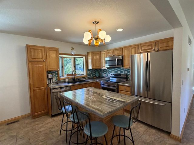 5533 Main Street, Mcfarland, WI 53558
