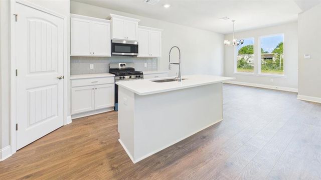 1604 Par Drive, Westlake, LA 70669