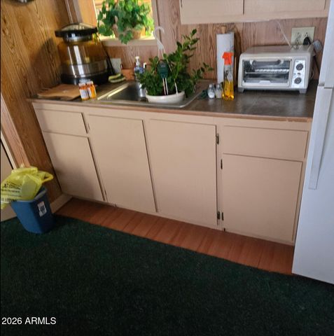 2261 Hanging Tree Lane, Overgaard, AZ 85933