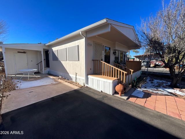 2261 Hanging Tree Lane, Overgaard, AZ 85933