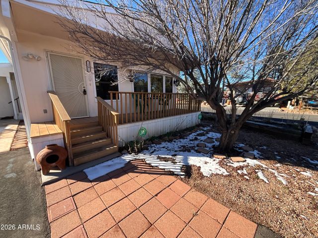 2261 Hanging Tree Lane, Overgaard, AZ 85933