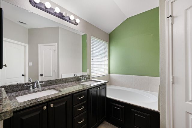 17114 Upper Ridge Lane, Humble, TX 77346