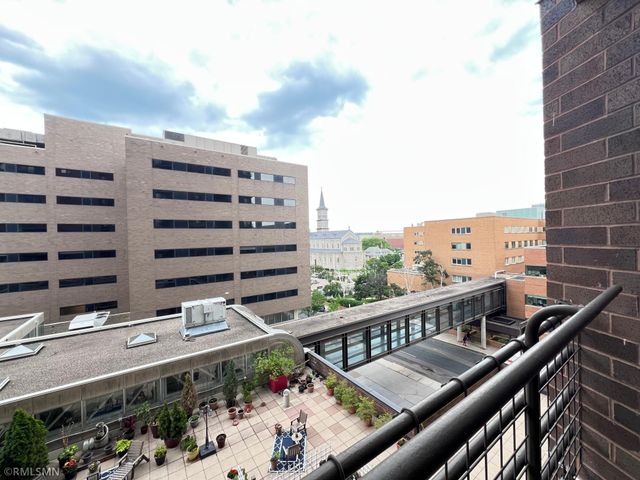 26 10th Street W 607, Saint Paul, MN 55102