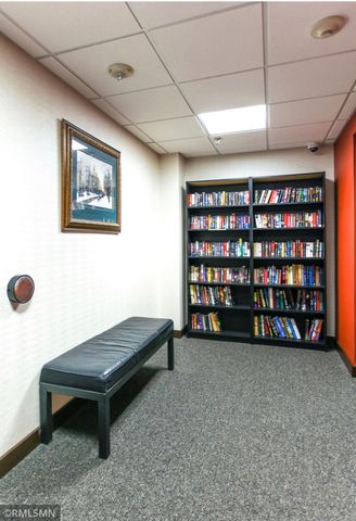 26 10th Street W 607, Saint Paul, MN 55102