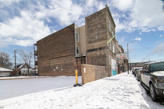 6237 S Ashland Avenue, Chicago, IL 60636