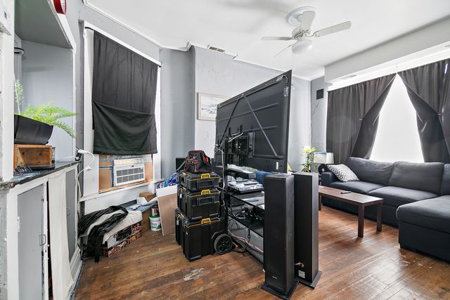 6237 S Ashland Avenue, Chicago, IL 60636