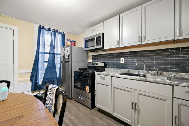 6237 S Ashland Avenue, Chicago, IL 60636