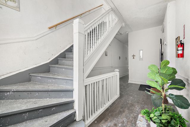 6237 S Ashland Avenue, Chicago, IL 60636