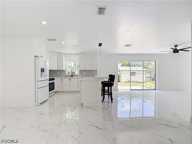 2137 Saint Croix AVE, Fort Myers, FL 33905