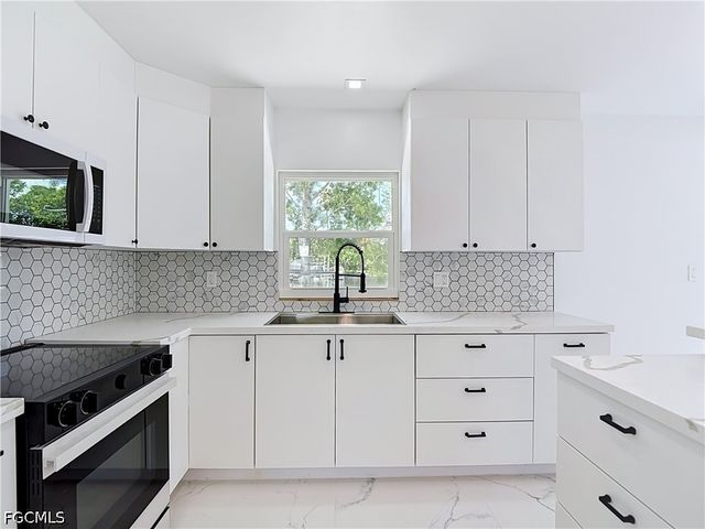 2137 Saint Croix AVE, Fort Myers, FL 33905