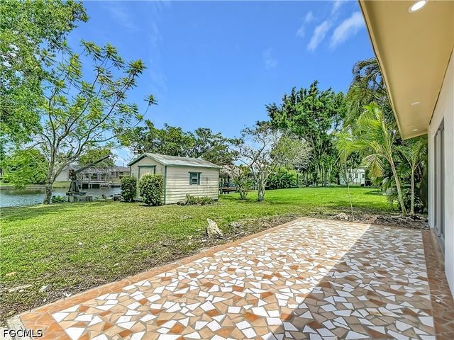 2137 Saint Croix AVE, Fort Myers, FL 33905
