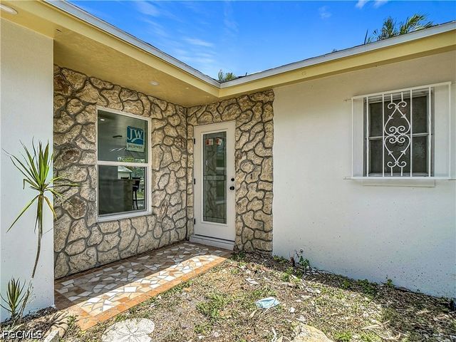 2137 Saint Croix AVE, Fort Myers, FL 33905