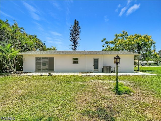 2137 Saint Croix AVE, Fort Myers, FL 33905