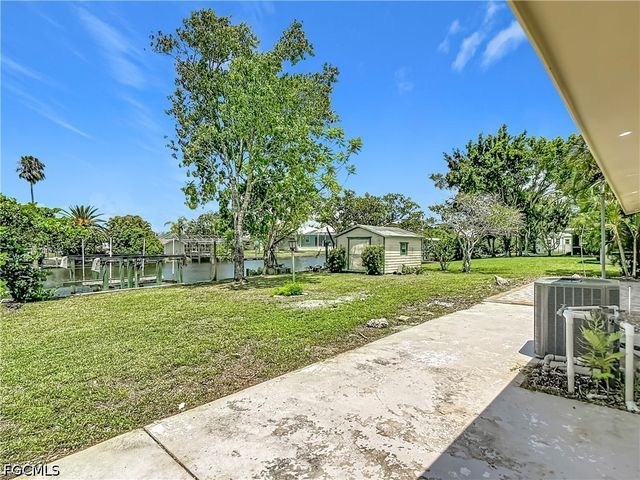 2137 Saint Croix AVE, Fort Myers, FL 33905
