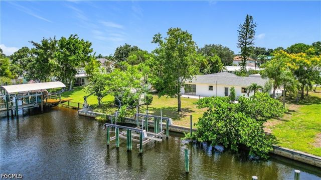 2137 Saint Croix AVE, Fort Myers, FL 33905