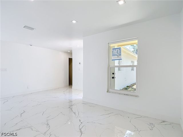 2137 Saint Croix AVE, Fort Myers, FL 33905