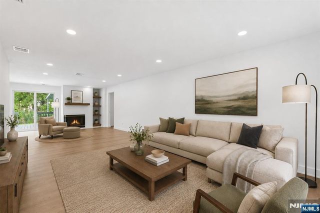 508 Tether Lane, Paramus, NJ 07652