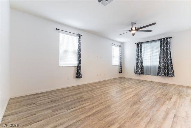 385 Stephen Clear Avenue, North Las Vegas, NV 89031