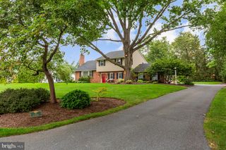 1542 HIEMENZ RD, Lancaster, PA 17601