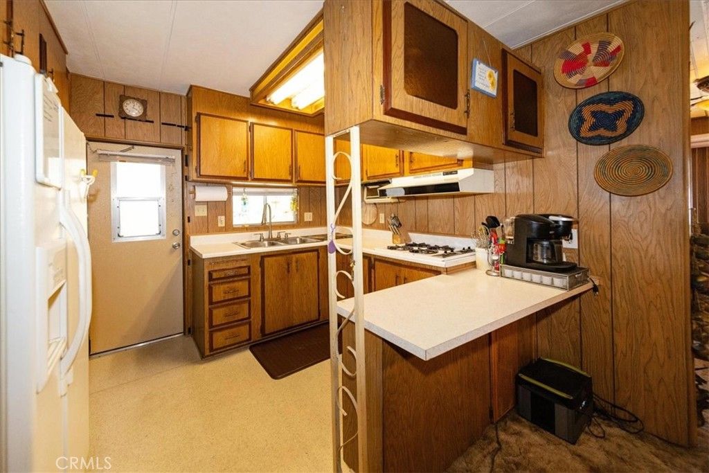 Image 14 of property listing at 725 W Thornton 68, Hemet, CA 92543