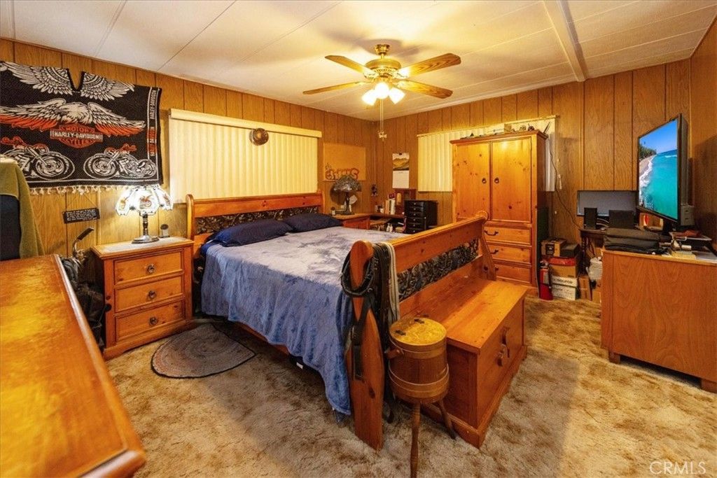 Image 24 of property listing at 725 W Thornton 68, Hemet, CA 92543