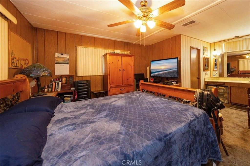 Image 26 of property listing at 725 W Thornton 68, Hemet, CA 92543
