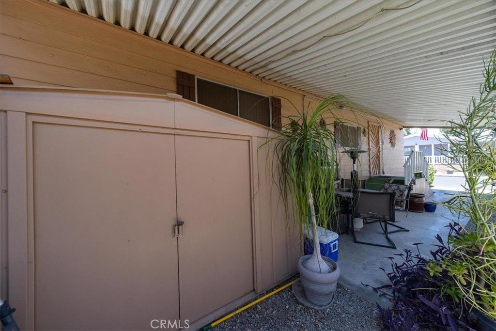 Image 33 of property listing at 725 W Thornton 68, Hemet, CA 92543