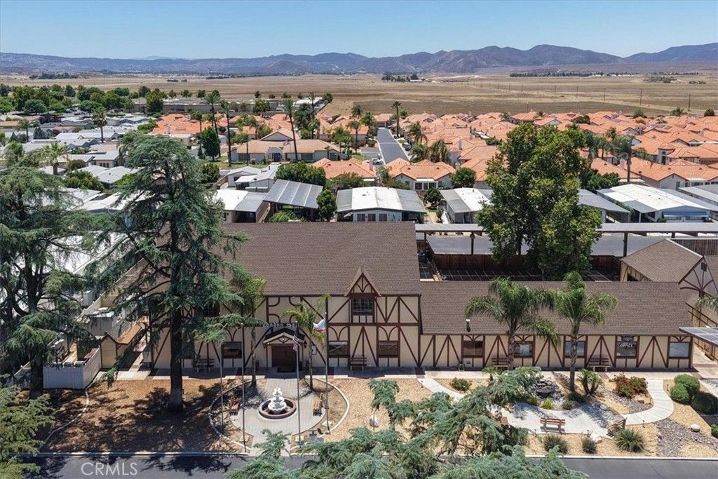 Image 36 of property listing at 725 W Thornton 68, Hemet, CA 92543