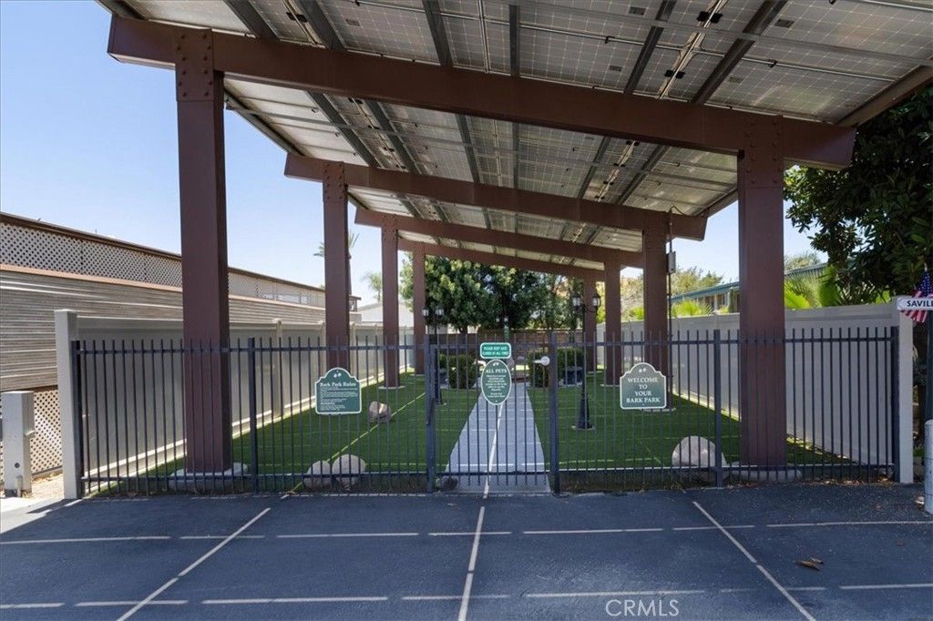 Image 45 of property listing at 725 W Thornton 68, Hemet, CA 92543