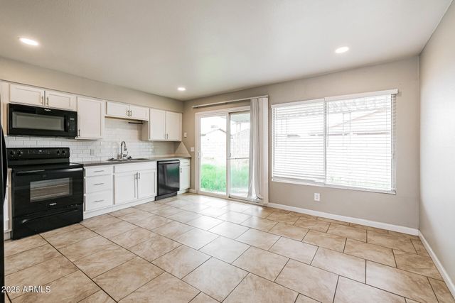 5608 W ALICE Avenue, Glendale, AZ 85302