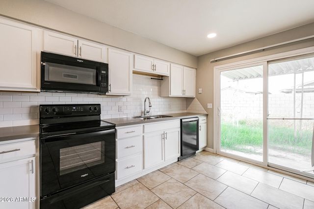 5608 W ALICE Avenue, Glendale, AZ 85302