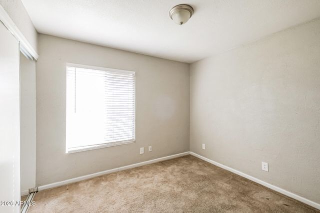 5608 W ALICE Avenue, Glendale, AZ 85302