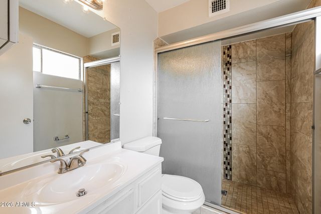 5608 W ALICE Avenue, Glendale, AZ 85302