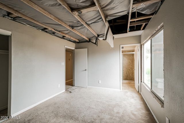 5608 W ALICE Avenue, Glendale, AZ 85302