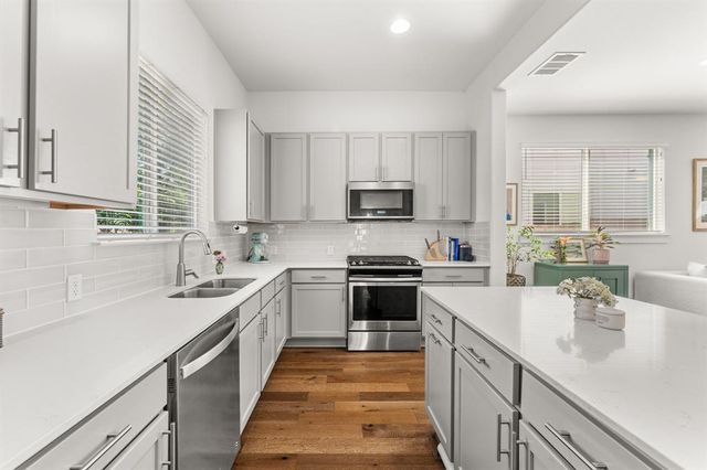 6800 Menchaca RD 37, Austin, TX 78745