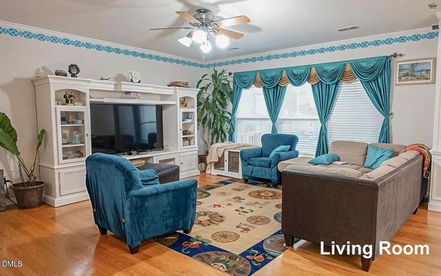 1132 Cozy Oak Avenue, Cary, NC 27519