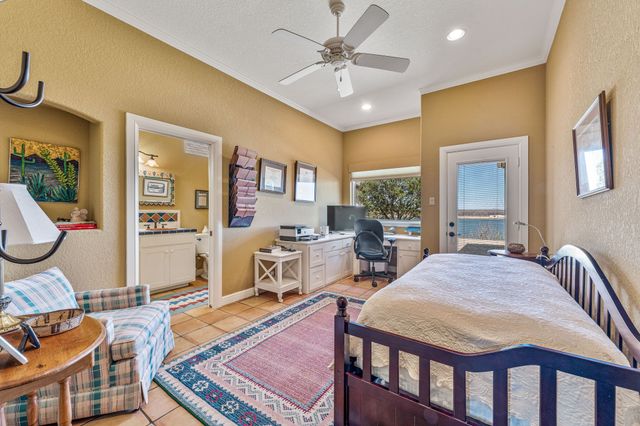 4204 Bluff View Drive, Granbury, TX 76048