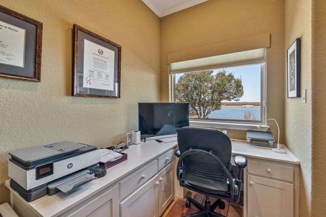 4204 Bluff View Drive, Granbury, TX 76048