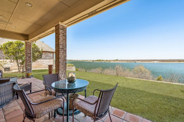 4204 Bluff View Drive, Granbury, TX 76048