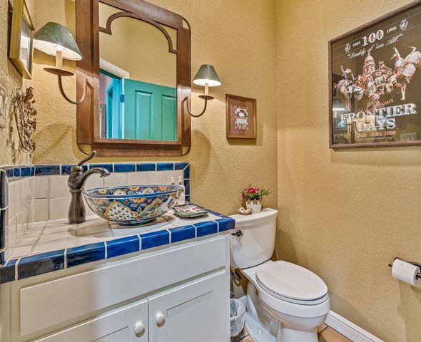 4204 Bluff View Drive, Granbury, TX 76048